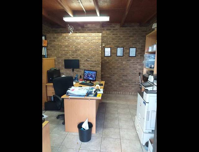 442M² FACTORY FOR SALE IN BRACKENFELL INDUSTRIAL
